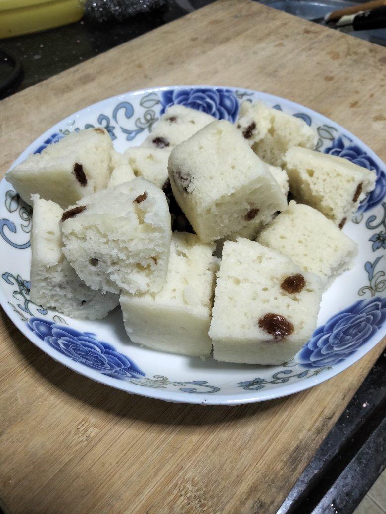 不用揉面，简单易做的——蔓越莓发糕