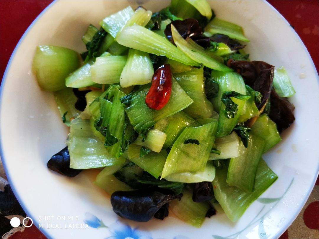 素炒小油菜