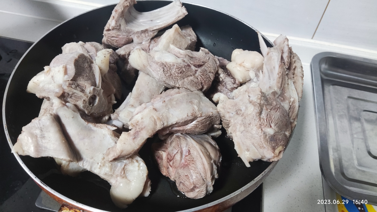新疆风味 羊肉焖饼（简单易做 无基础版）的做法 步骤2
