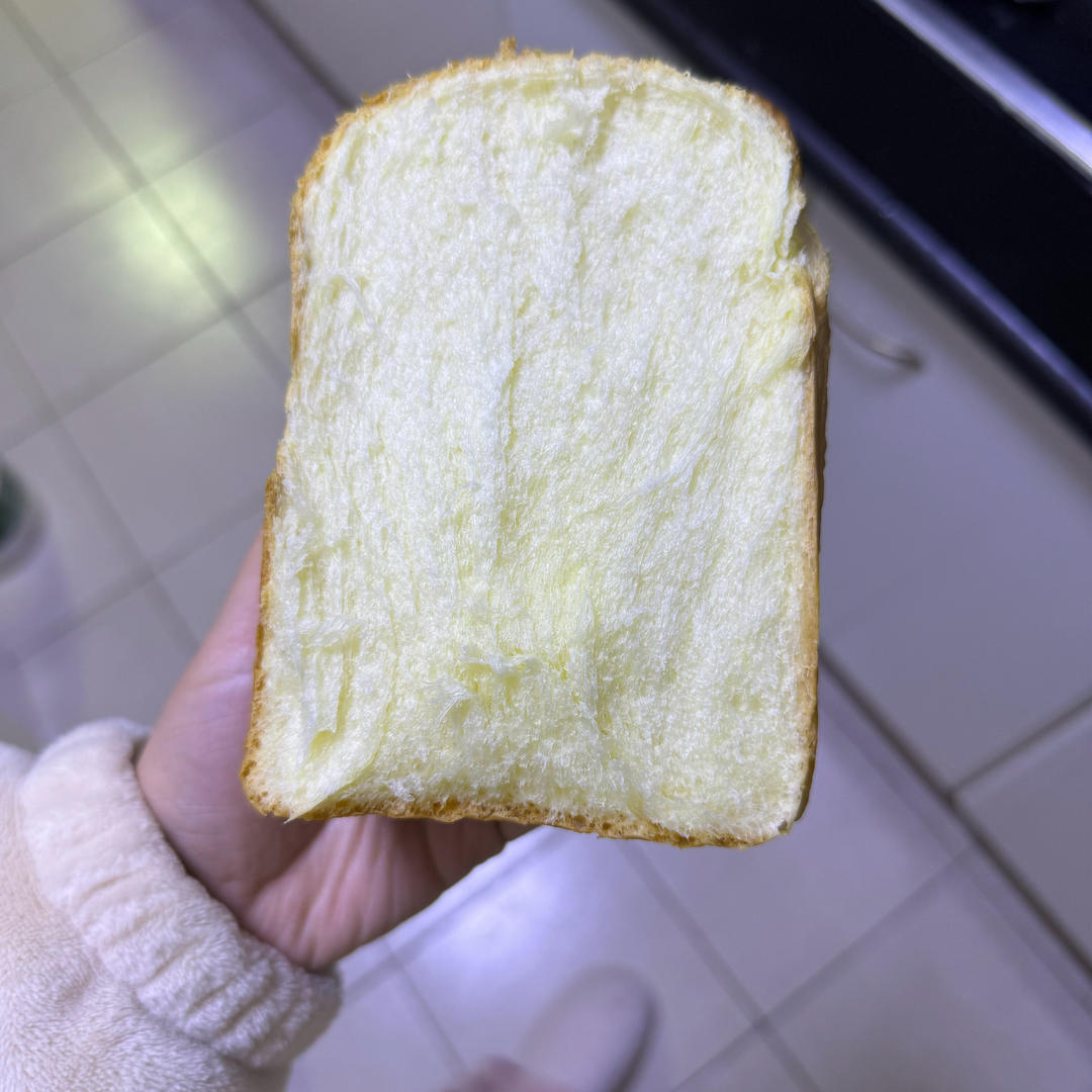 奶香纯粹的重料淡奶油吐司