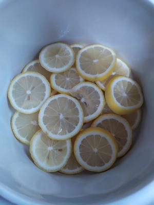 止咳化痰——陈皮柠檬膏的做法 步骤1