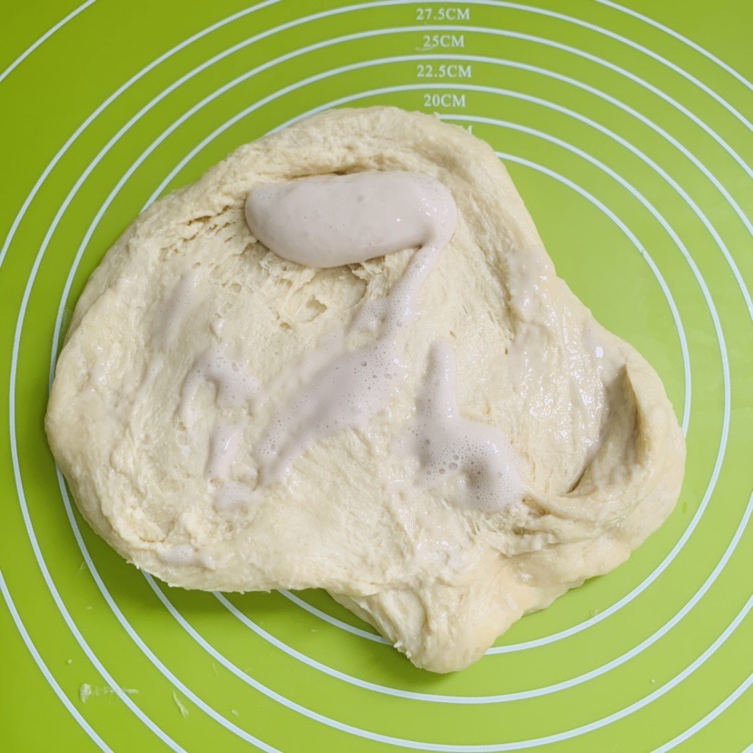 超简单的豆沙面包（一次可做两种形状）的做法 步骤10
