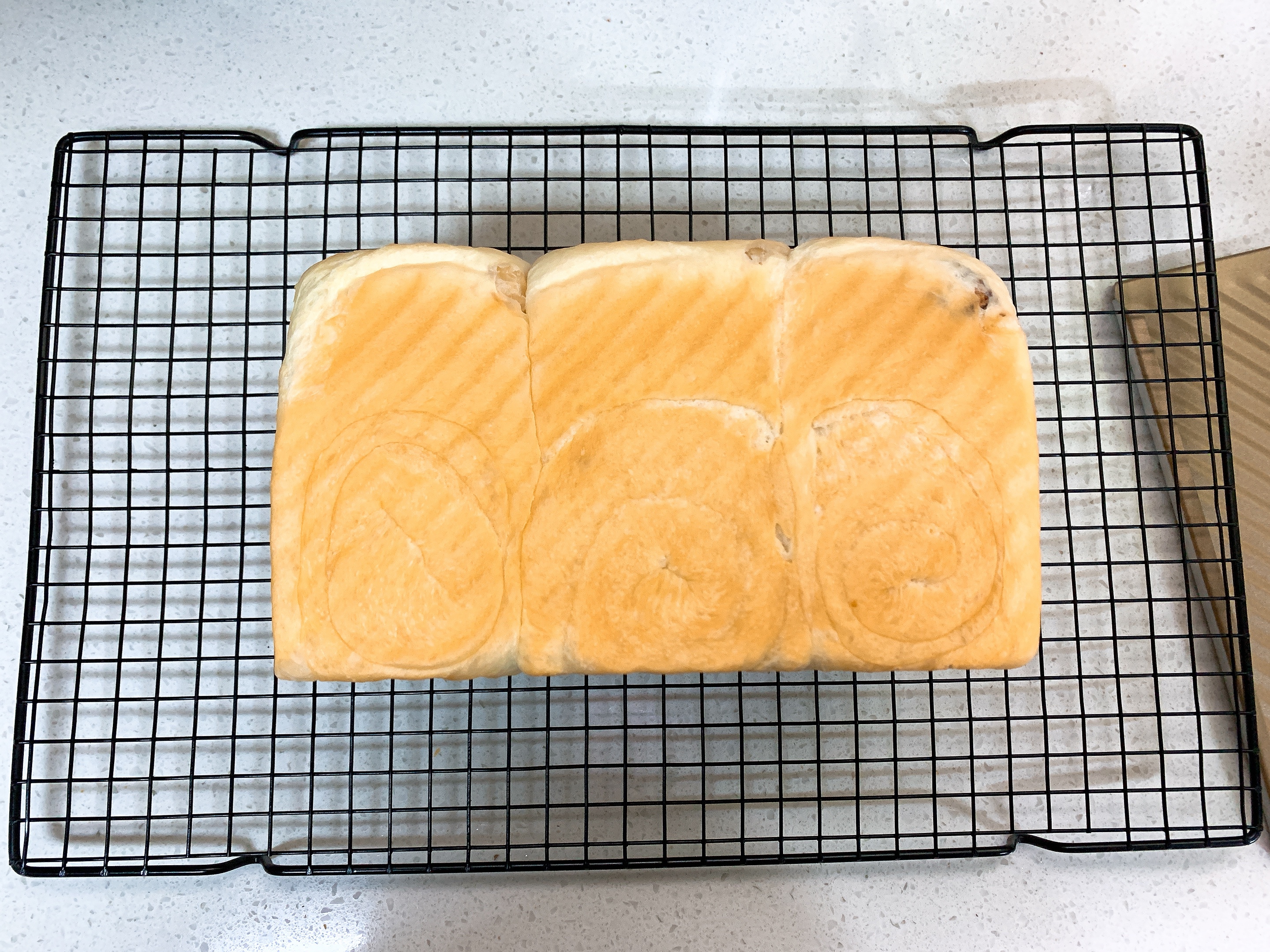 面包机也能做出绵软拉丝的吐司(以松下105为例)的做法 步骤20