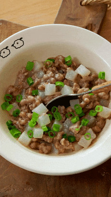 【宝宝辅食】白萝卜蒸牛肉末的做法
