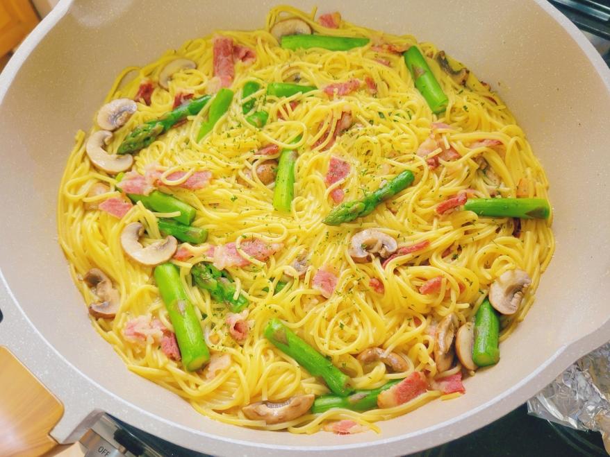 芦笋蘑菇培根意面（豆乳酱汁）