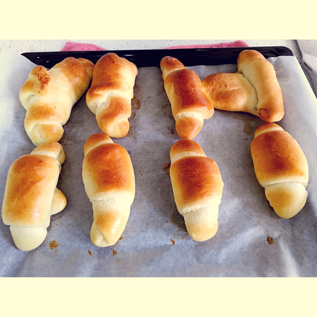 节日里的COMFORT FOOD --- 黄油面包卷