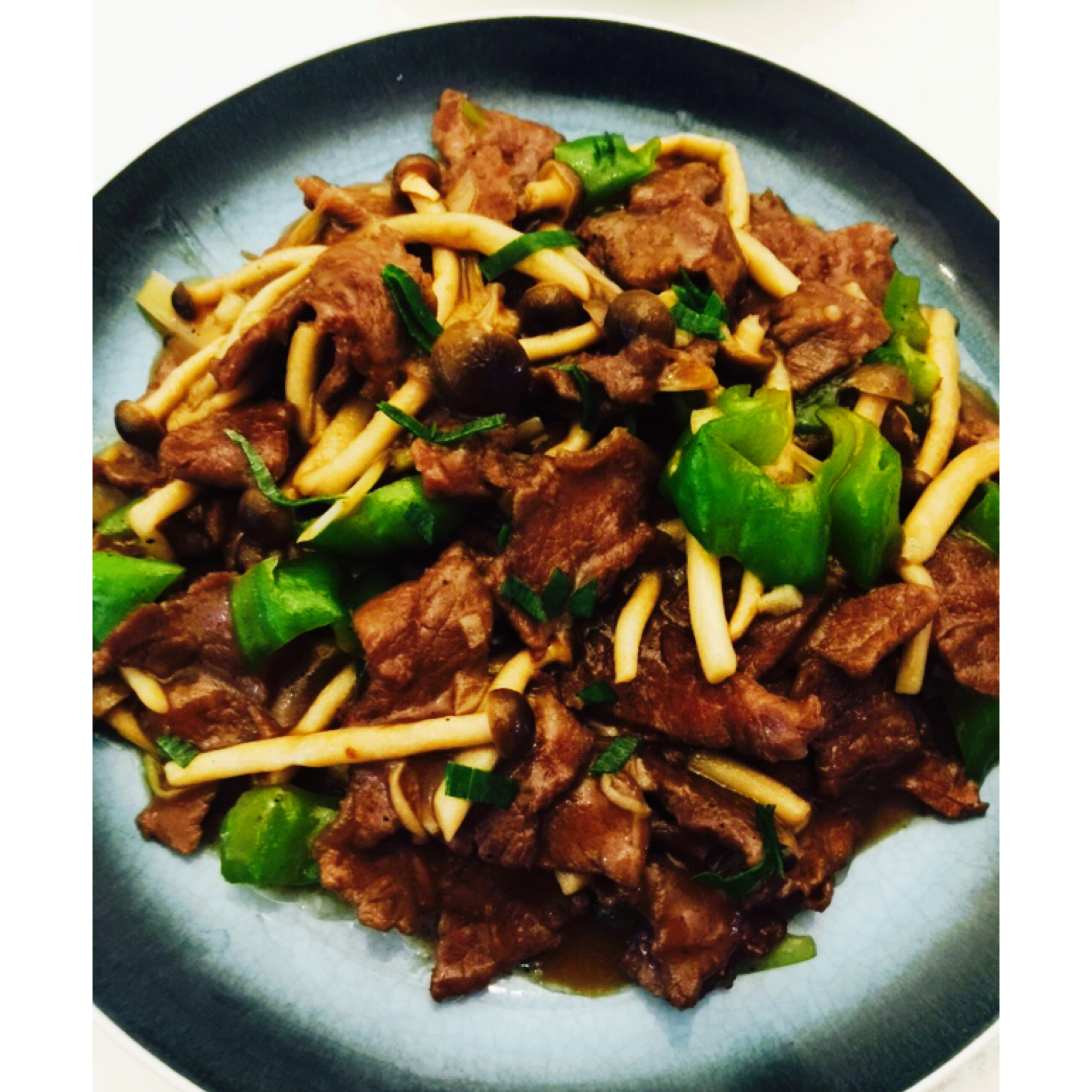 鲜菌蚝油滑牛肉