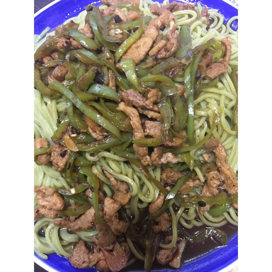 青椒肉丝拌面