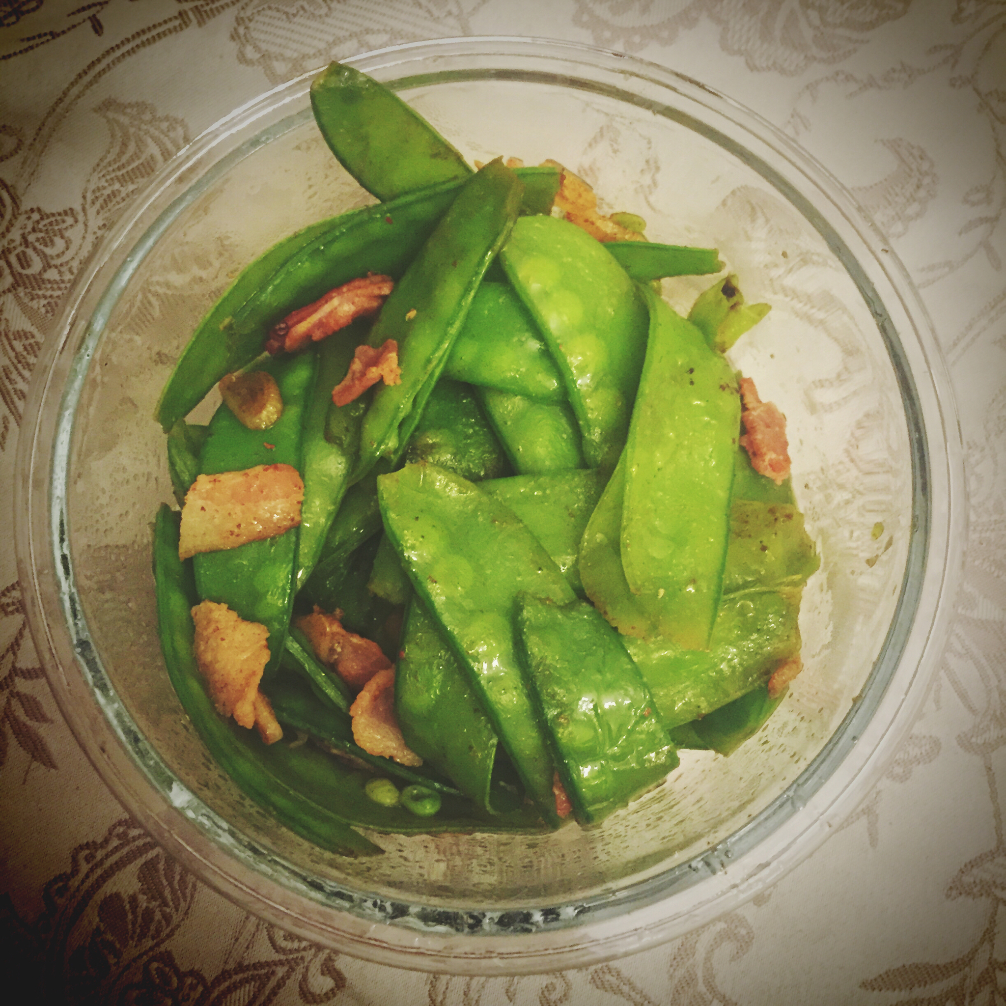 腊肠炒荷兰豆