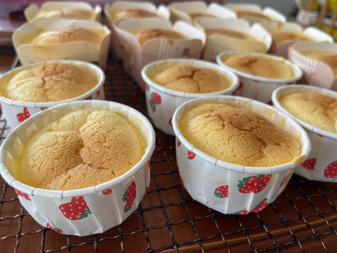 轻乳酪芝士纸杯蛋糕