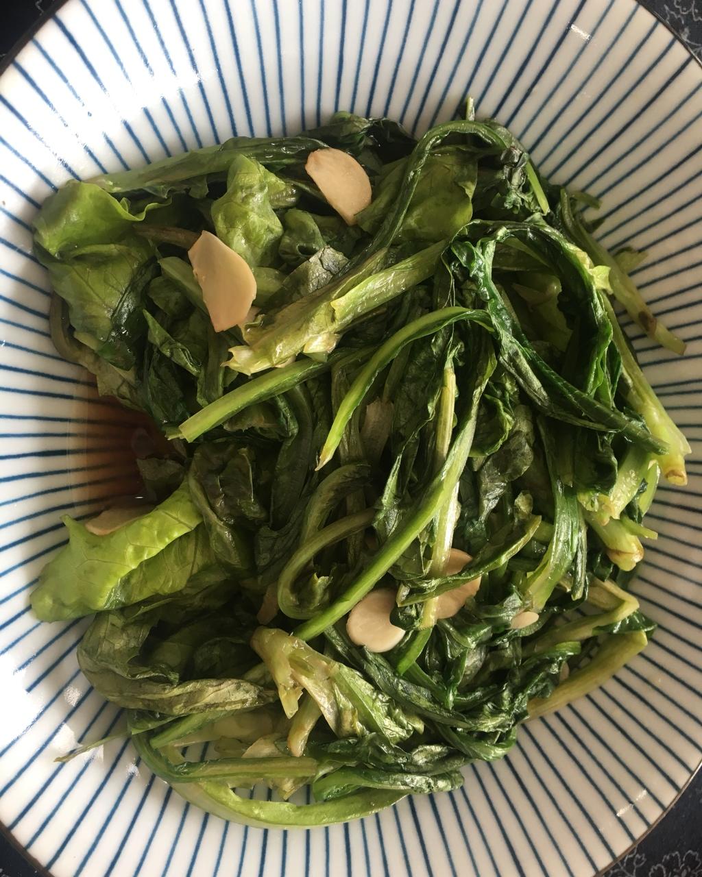 蚝油莴笋叶