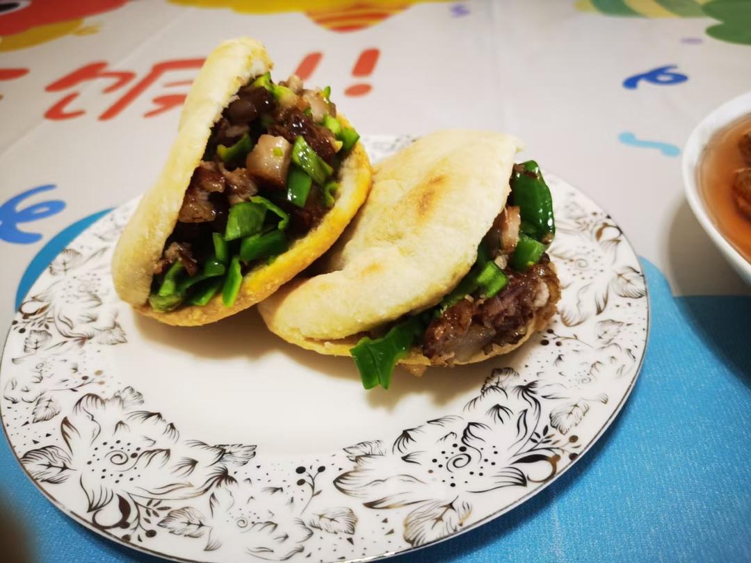 肉夹馍(白吉馍的制作)