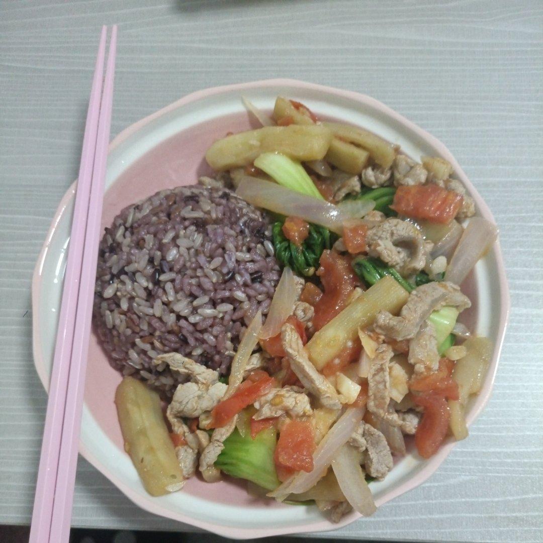 番茄瘦肉烩茄子