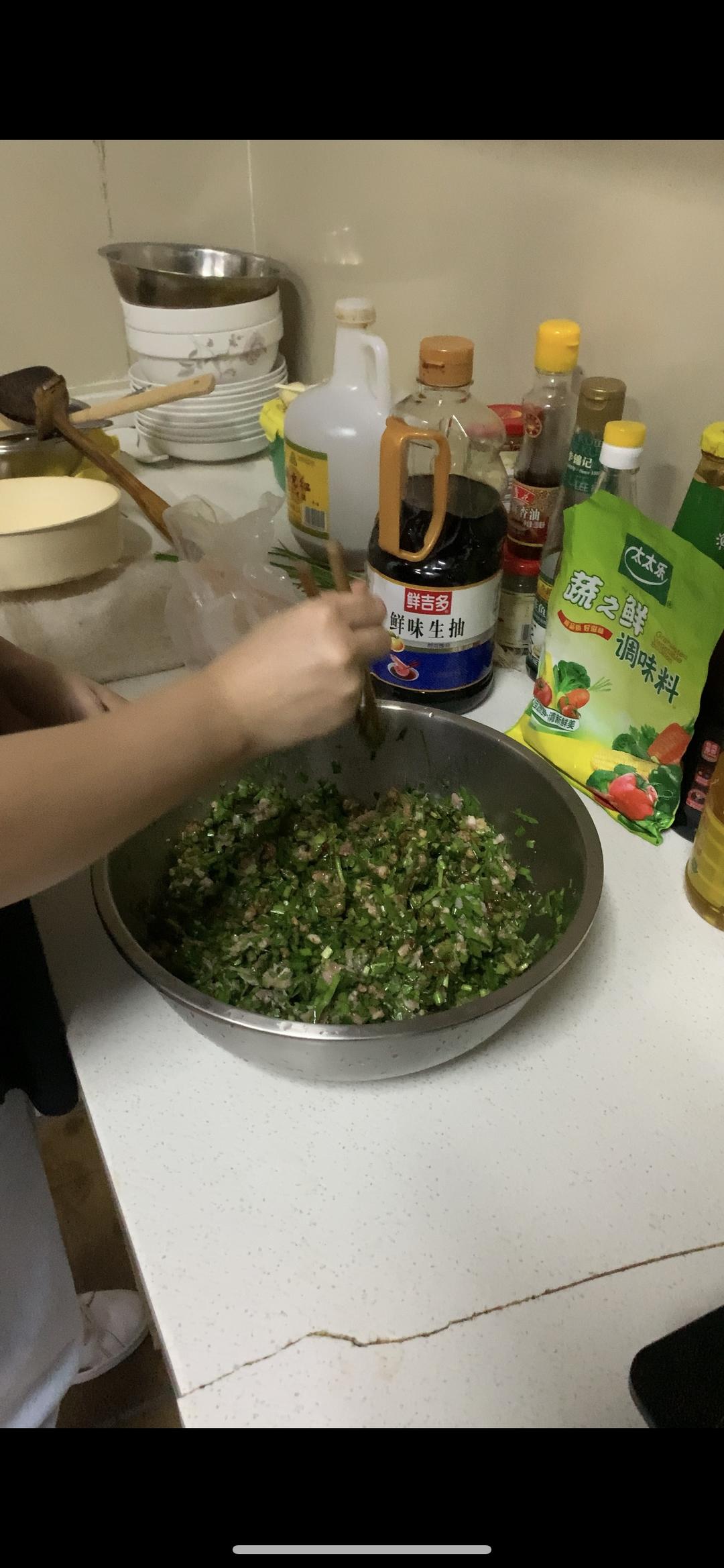 锅贴（简单版）的做法