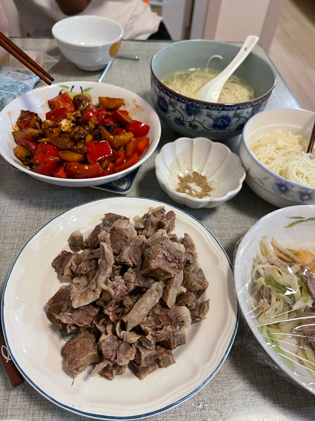 超下饭老干妈爆红椒