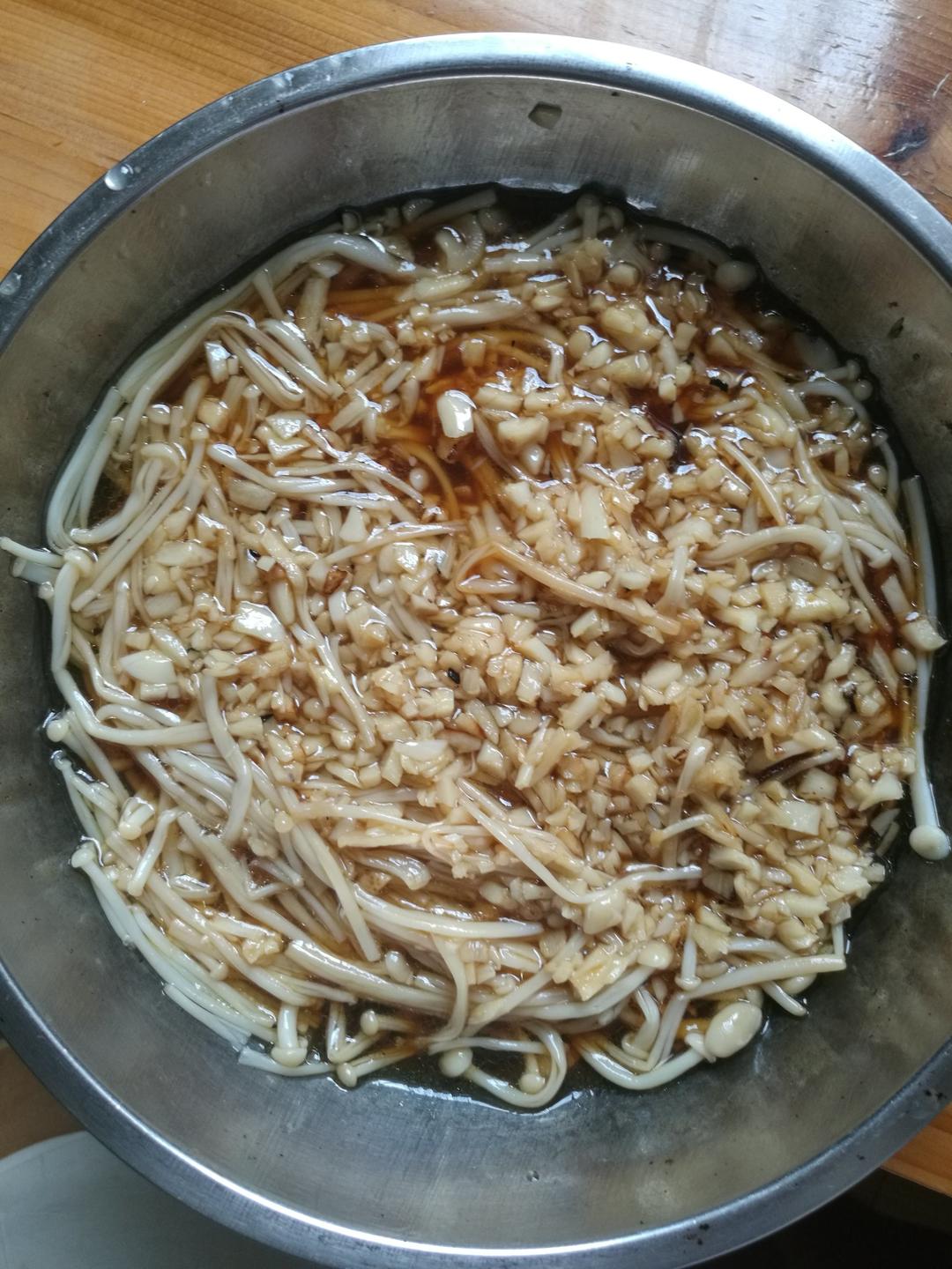 蒜蓉蒸金针菇