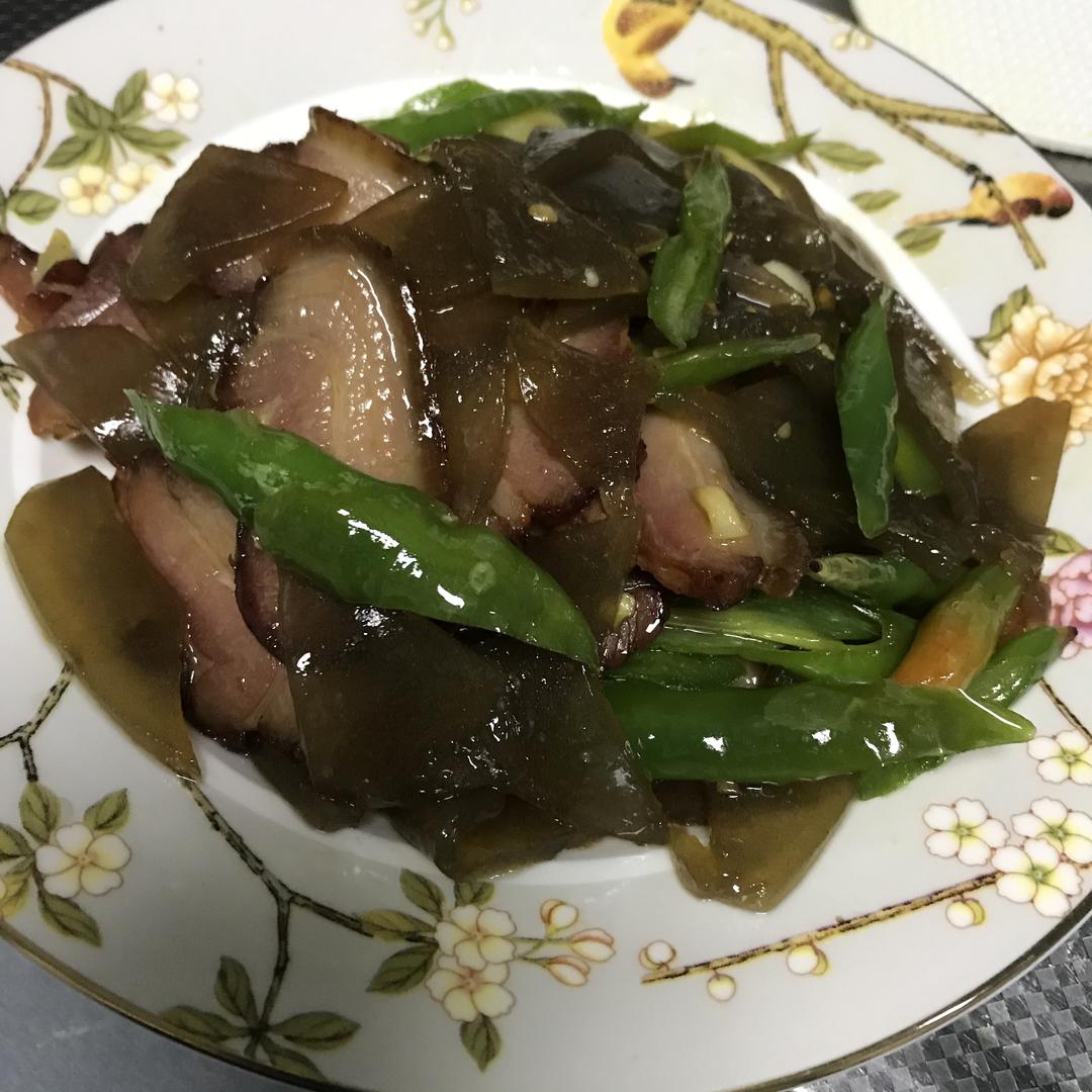 尖椒腊肉炒苕皮