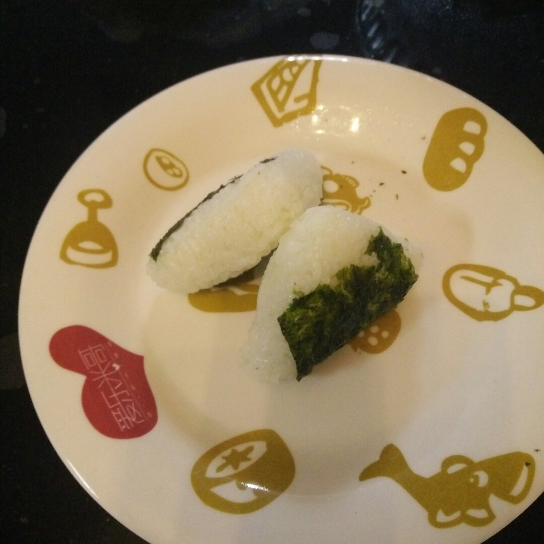 【日式三角海苔饭团/好きです！】难度指数：★★