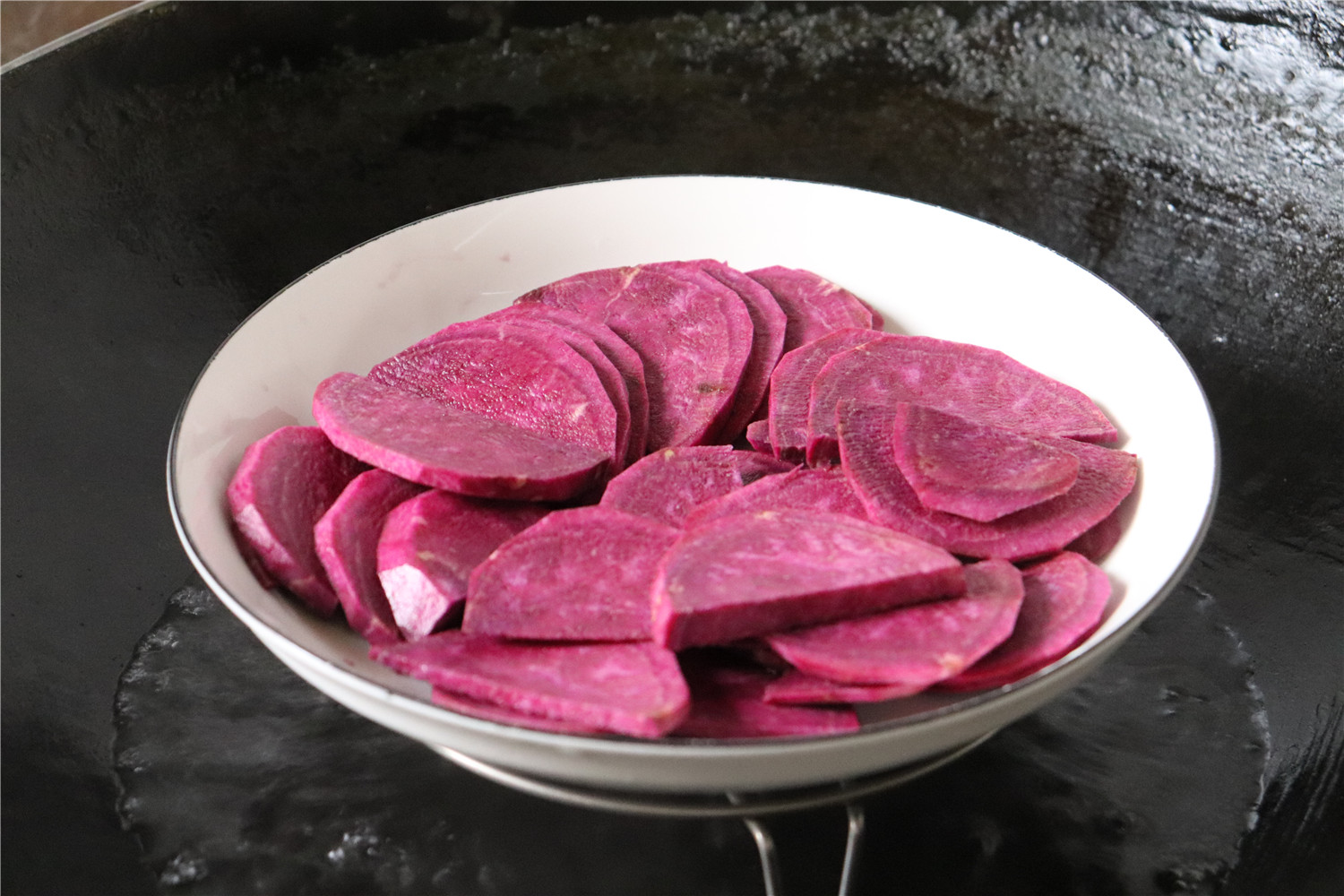 不用烤箱也可以做的网红美食/紫薯仙豆糕的做法 步骤3
