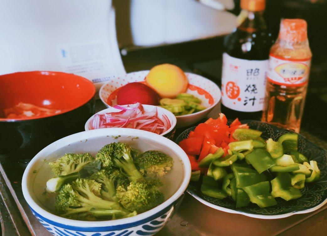 💕100%成功!!!🍱招牌肥牛饭专门店秘方·秒杀日本吉野家食其家！日式多汁牛肉饭 /嫩肥牛盖饭/牛肉饭/肥牛丼（超简单快速完美版）✨