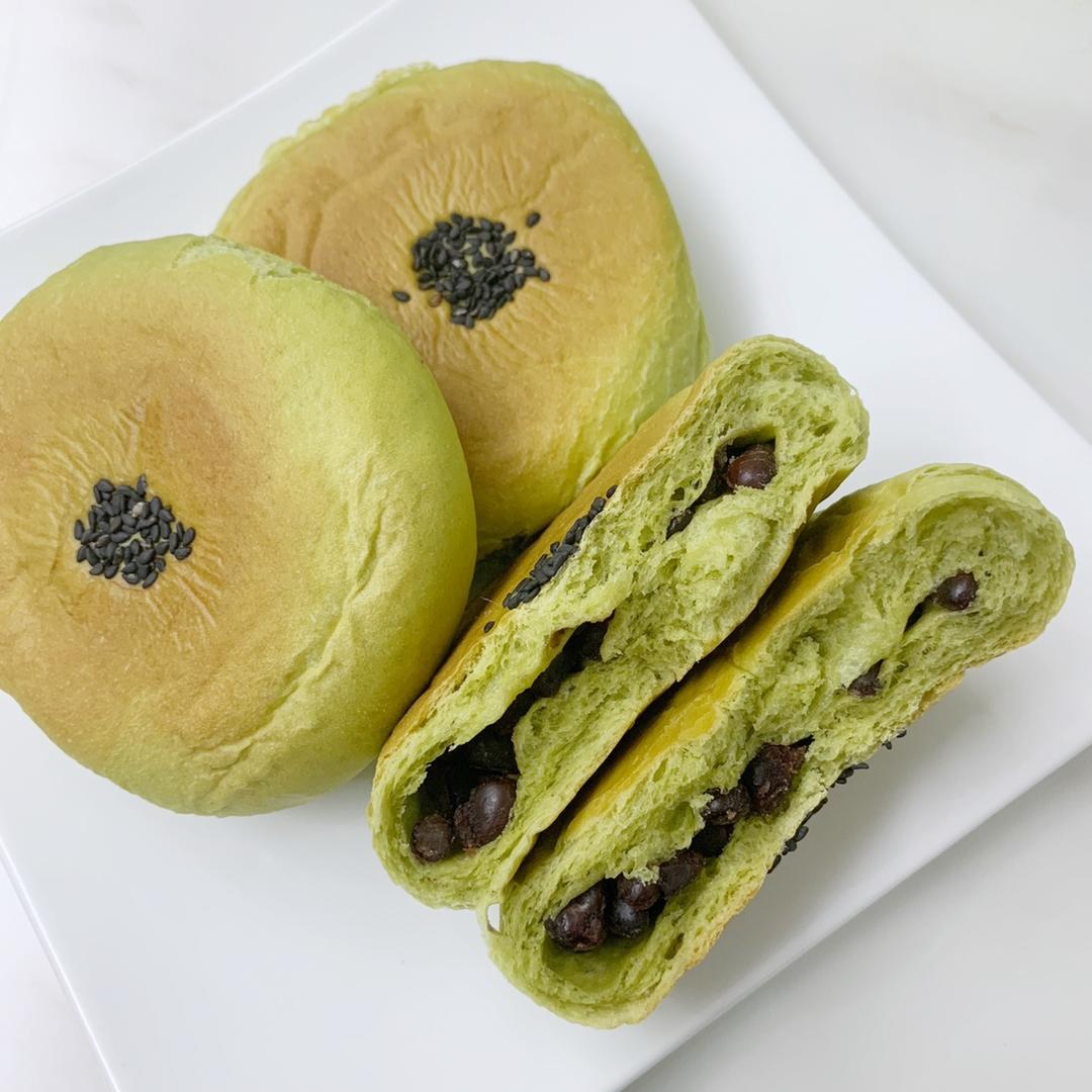 抹茶红豆包