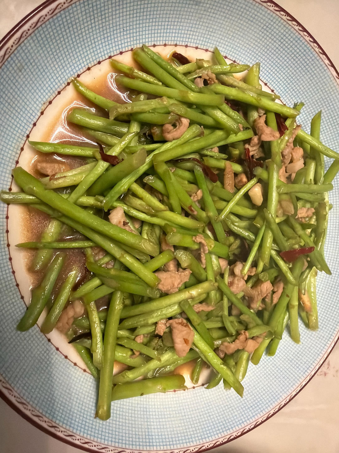 超级好吃的芦蒿炒肉