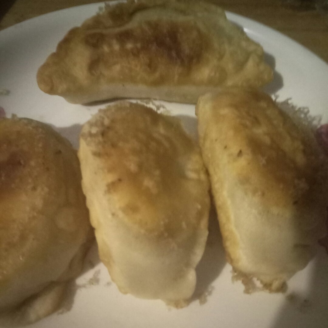 韭菜盒子 Chinese Leek and Egg Pasty