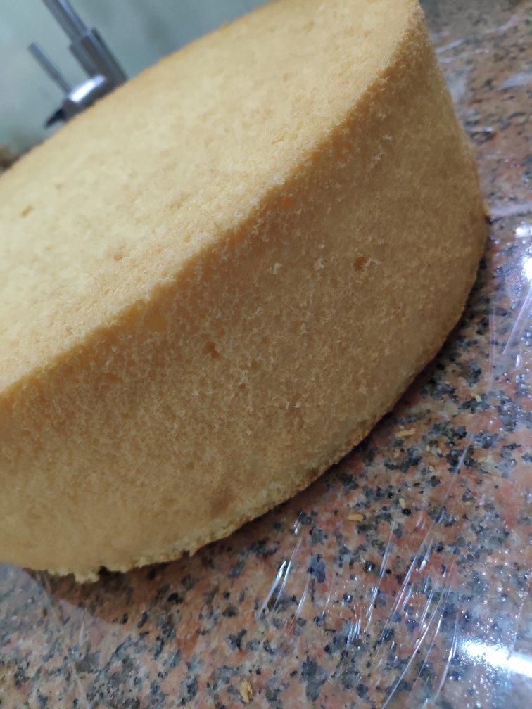 十寸后蛋法的戚风蛋糕