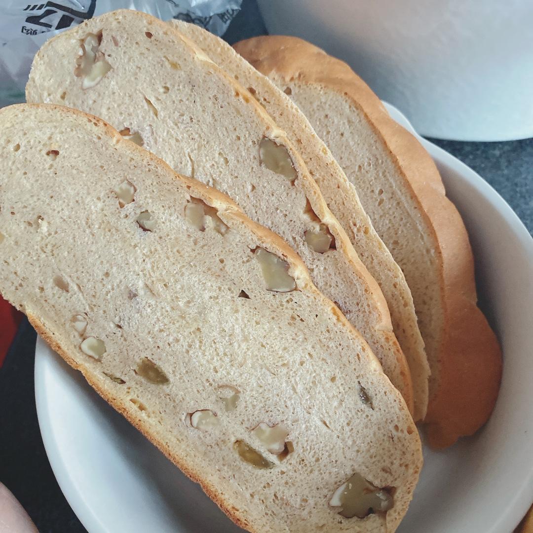 黑麦核桃红糖面包