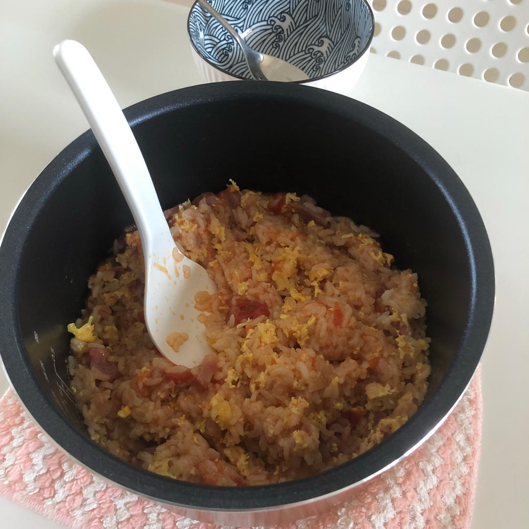 懒人电饭锅香肠焖饭/煲仔饭