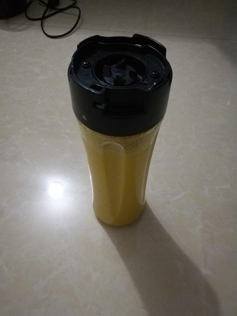 鲜榨芒果汁