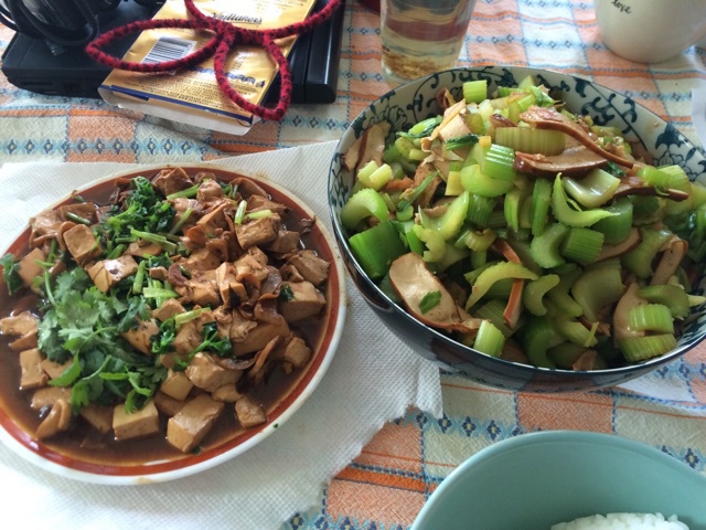 芹菜炒香干