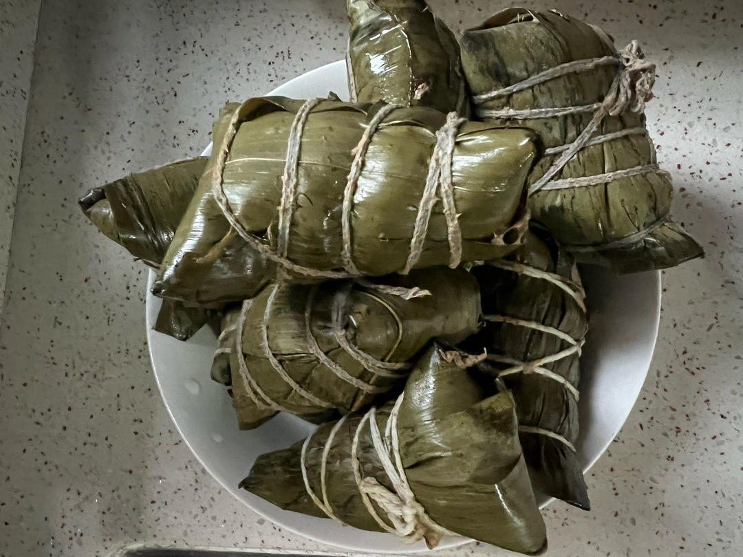 妈咪的♥️私房秘制咸蛋黄肉粽