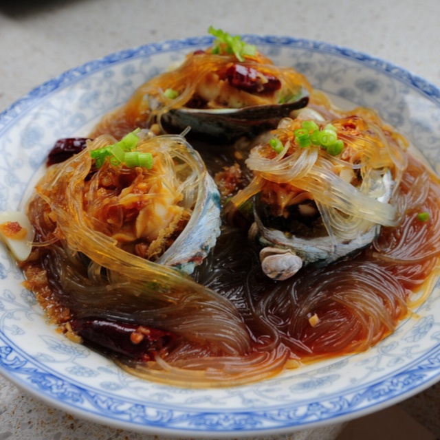 蒜蓉粉丝蒸鲍鱼