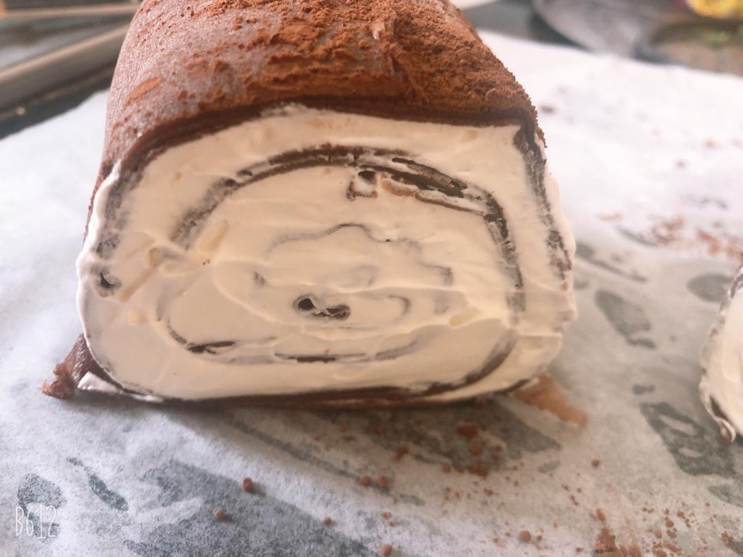 千层毛巾卷，原味、抹茶、巧克力三种口味