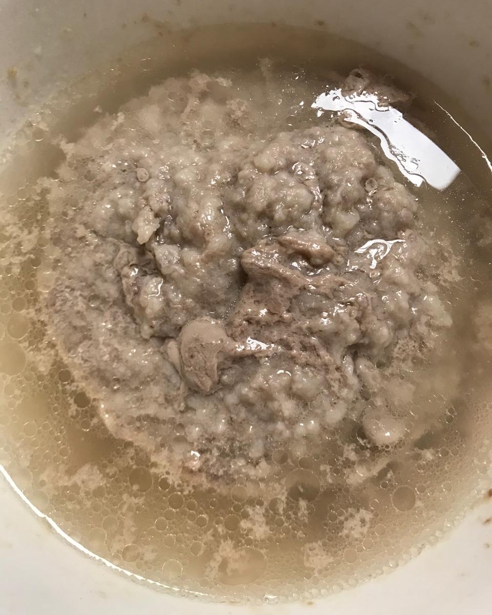 爸爸版👨🏻肉饼汤—赣南口味不加葱、姜、酱油等额外酱料，只要肉粉油盐！简单易学好吃，孩子👶🏻自己都能做的美味（用刀有些危险🔪）