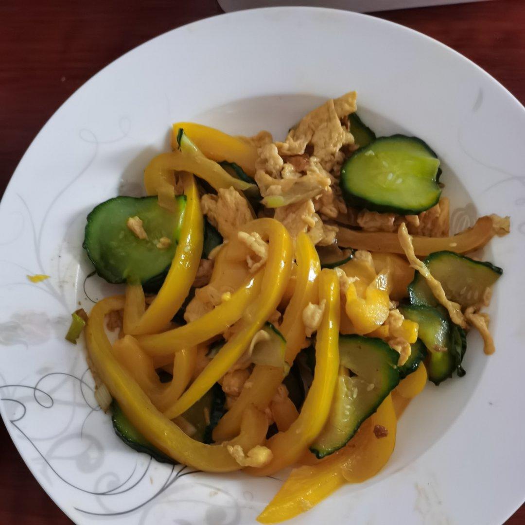 鸡蛋炒黄瓜