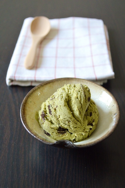 抹茶白巧冰淇淋