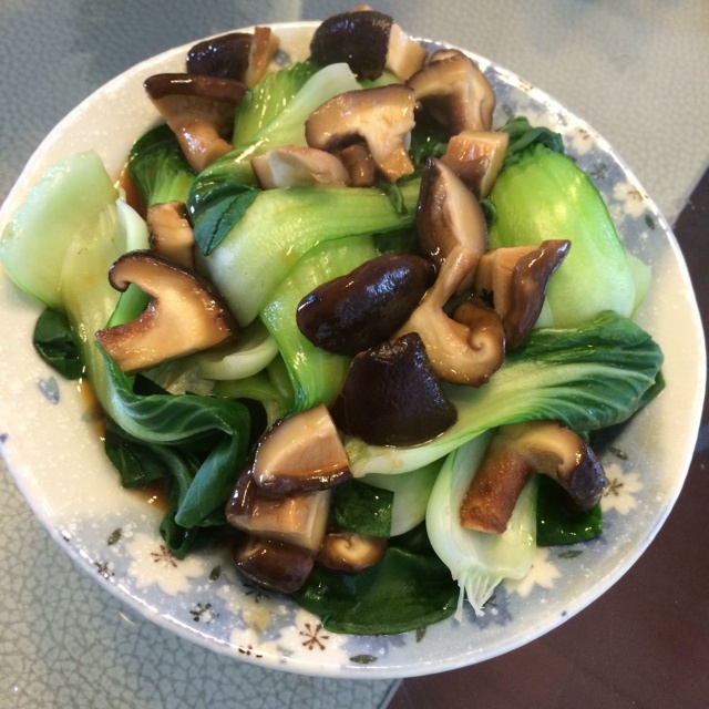 浇汁香菇油菜