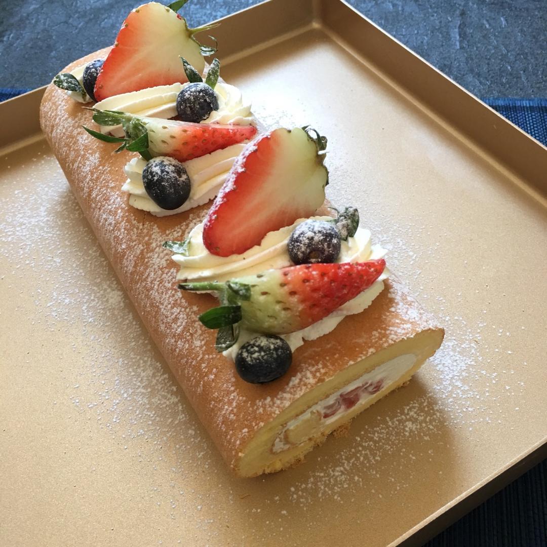 《Tinrry下午茶》教你做基础原味蛋糕卷