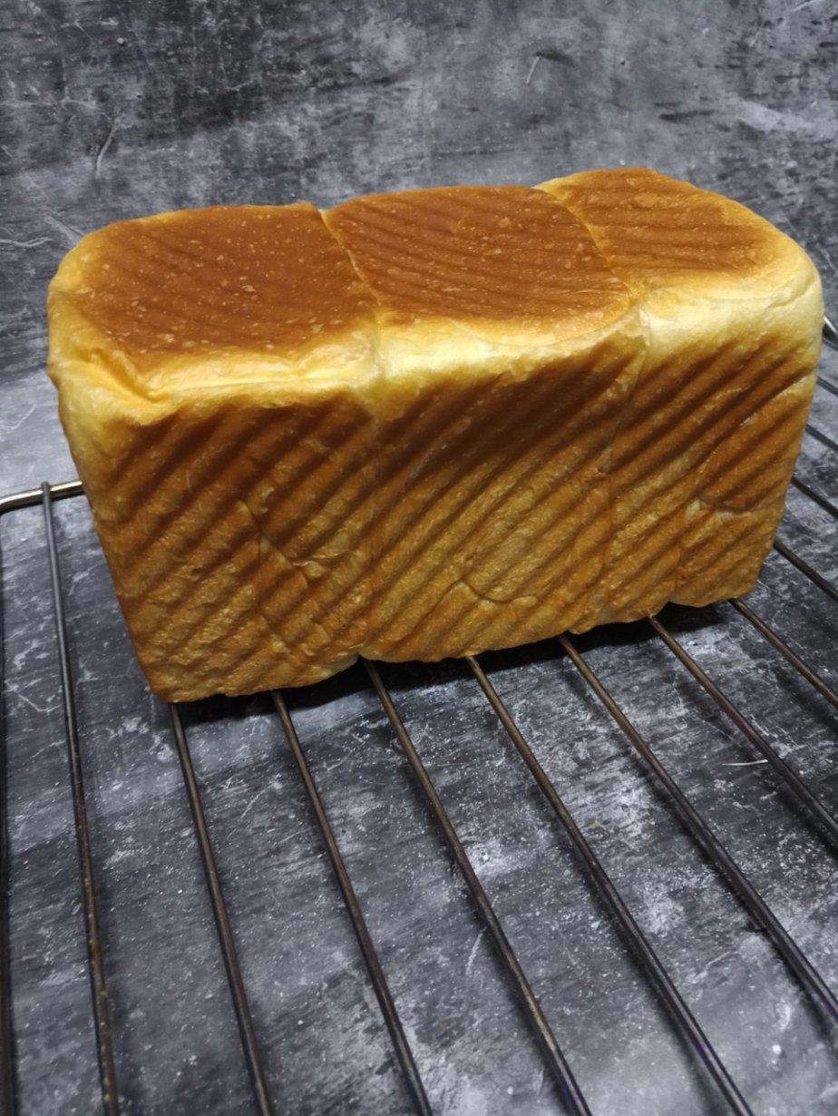 烫种牛奶吐司