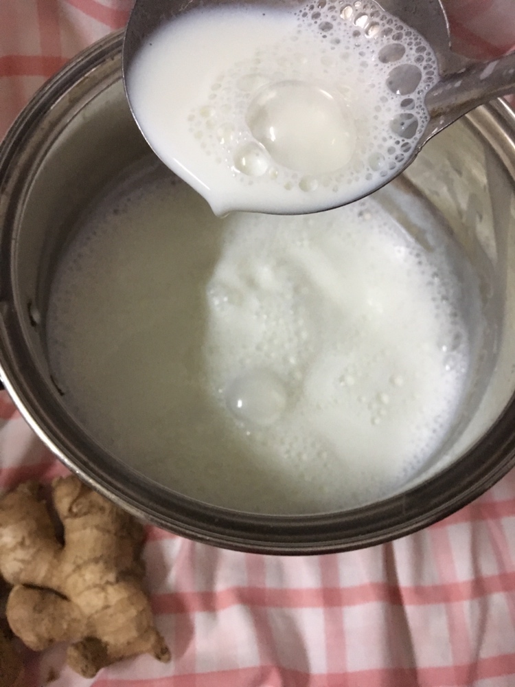 手磨姜撞奶的做法 步骤6