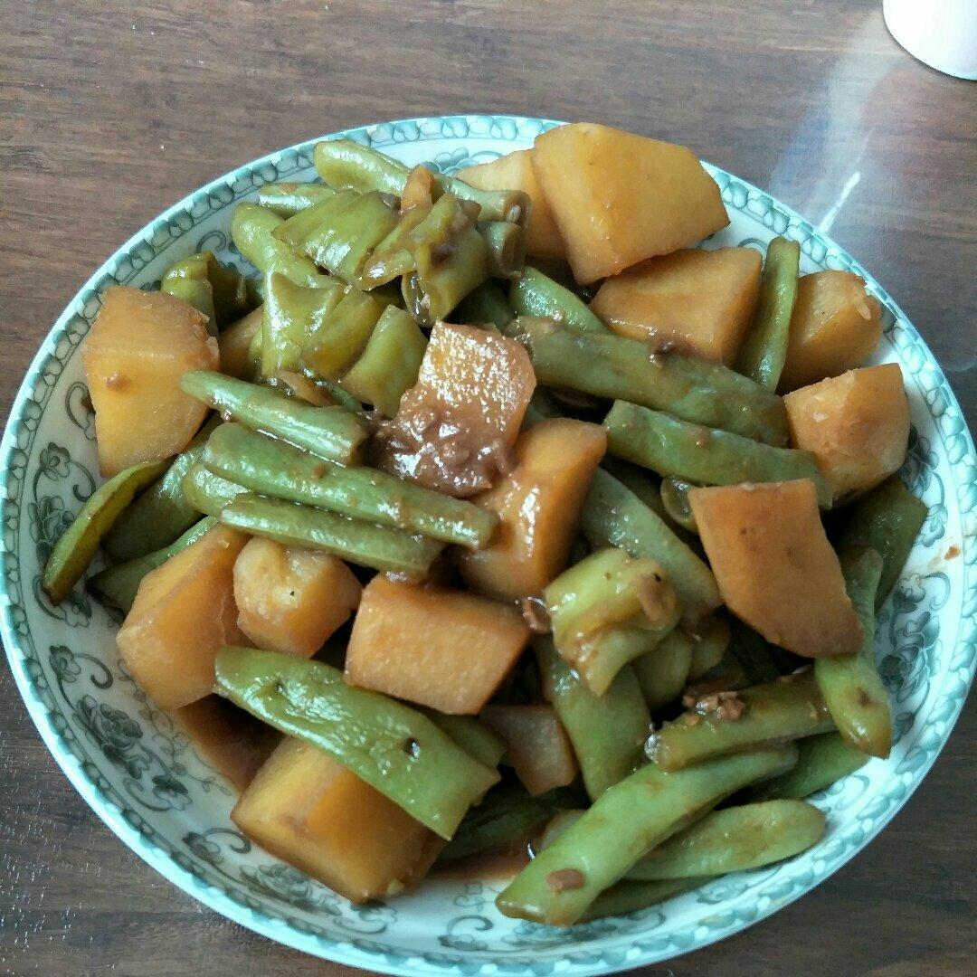 土豆炖豆角