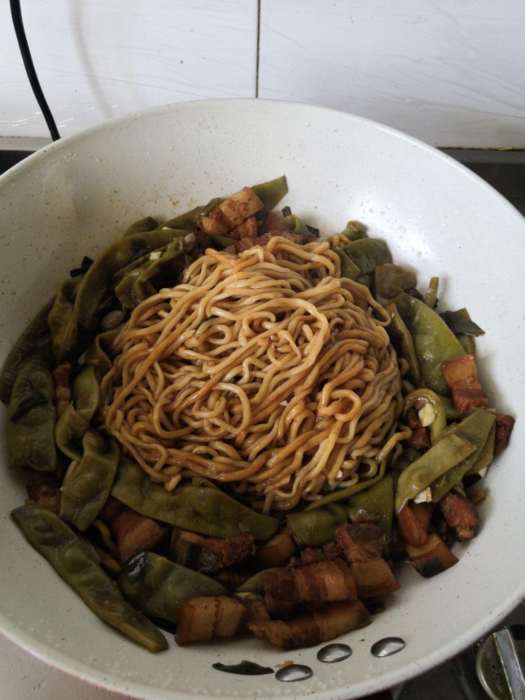 豆角焖面
