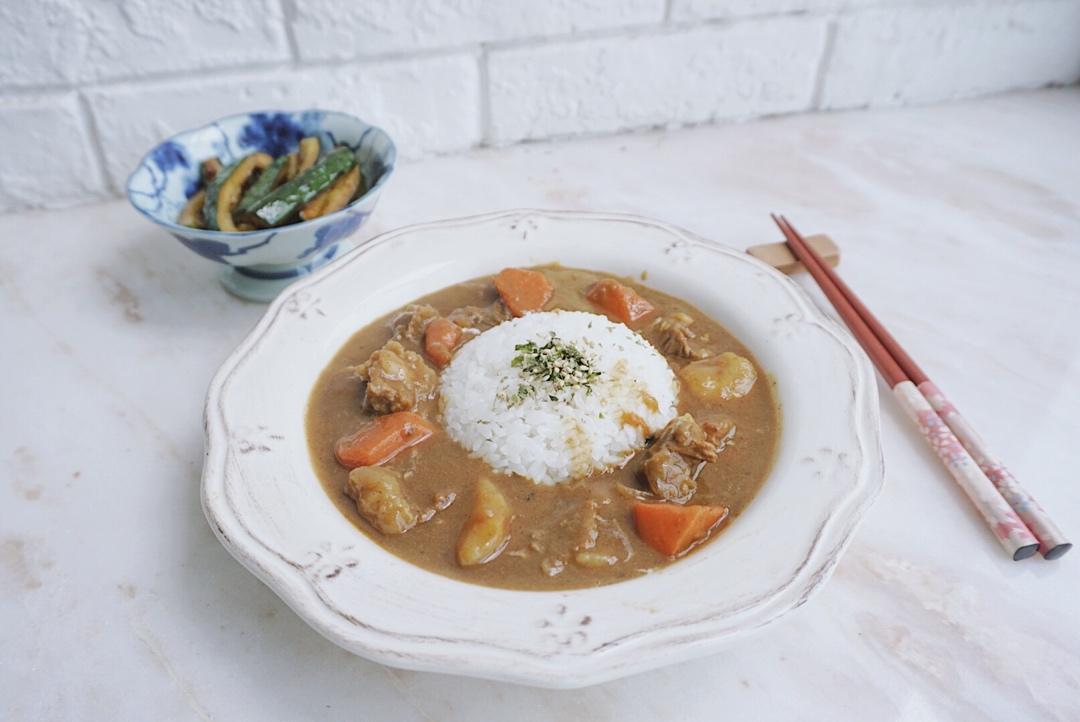 日式咖喱牛肉饭