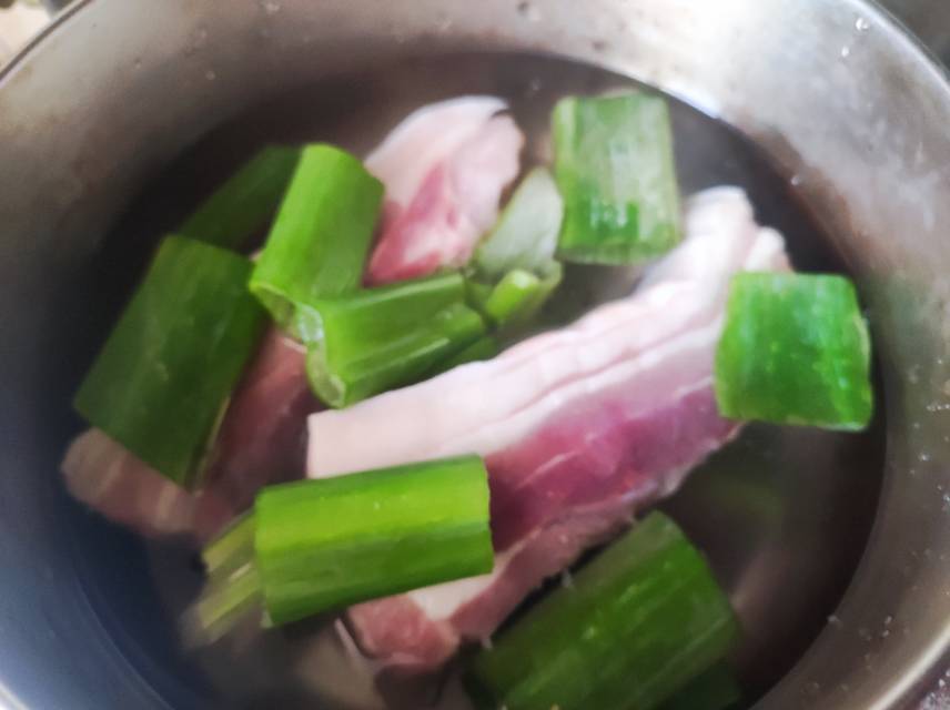 荔浦芋头炖五花肉