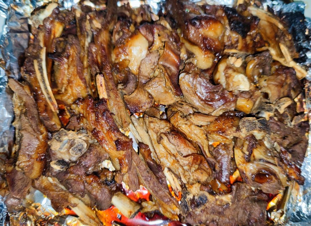 懒人版：滋滋冒油的烤羊排的做法