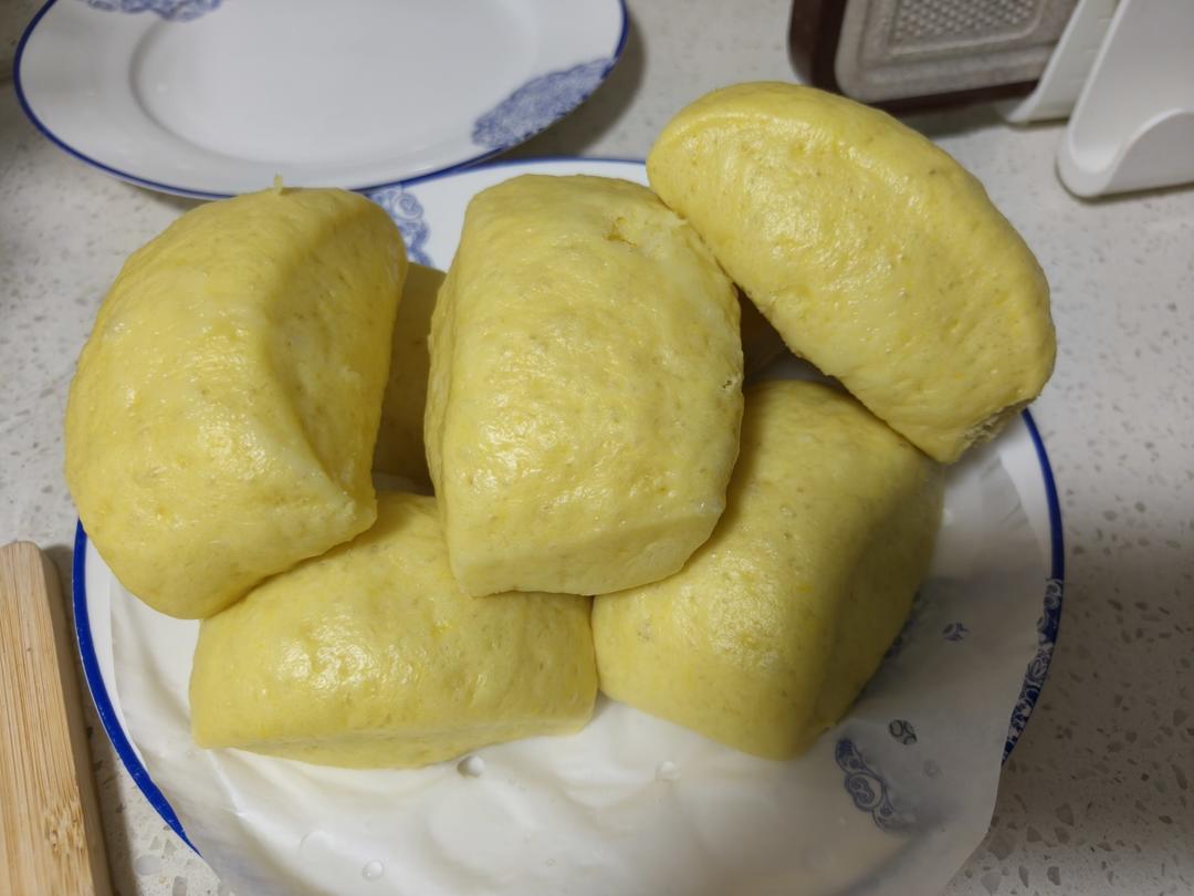 新手也可以--详解如何做出人见人爱、金黄的南瓜馒头