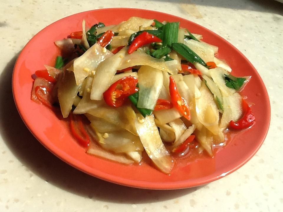 白萝卜炒剁椒的做法