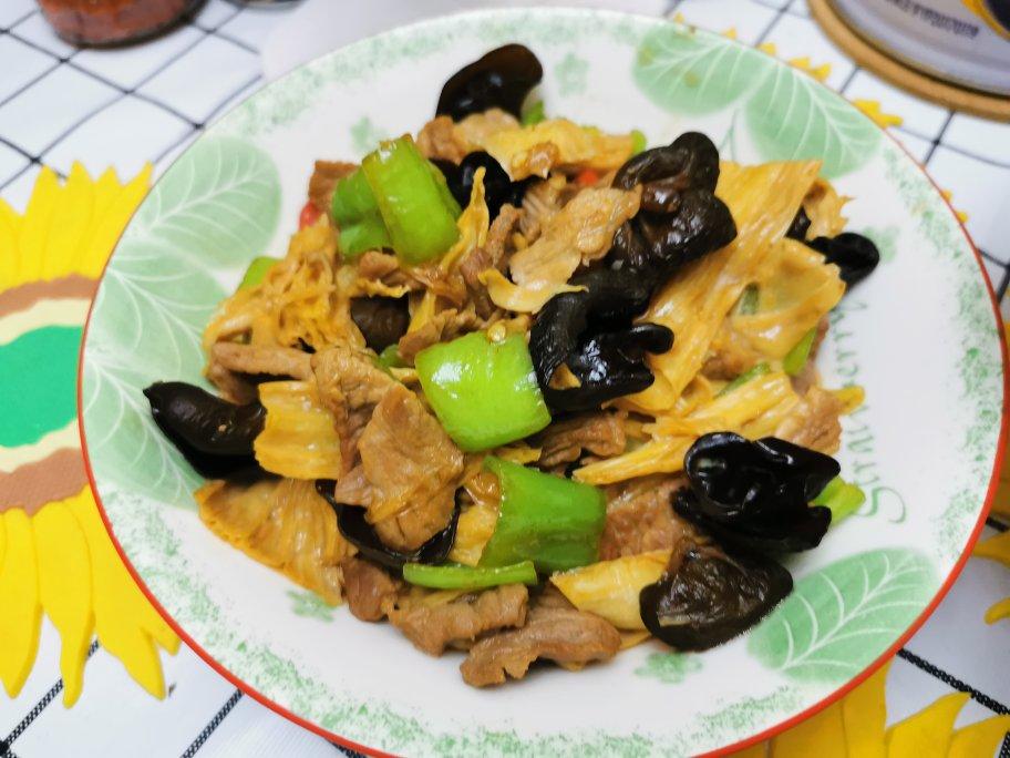 青椒腐竹炒肉